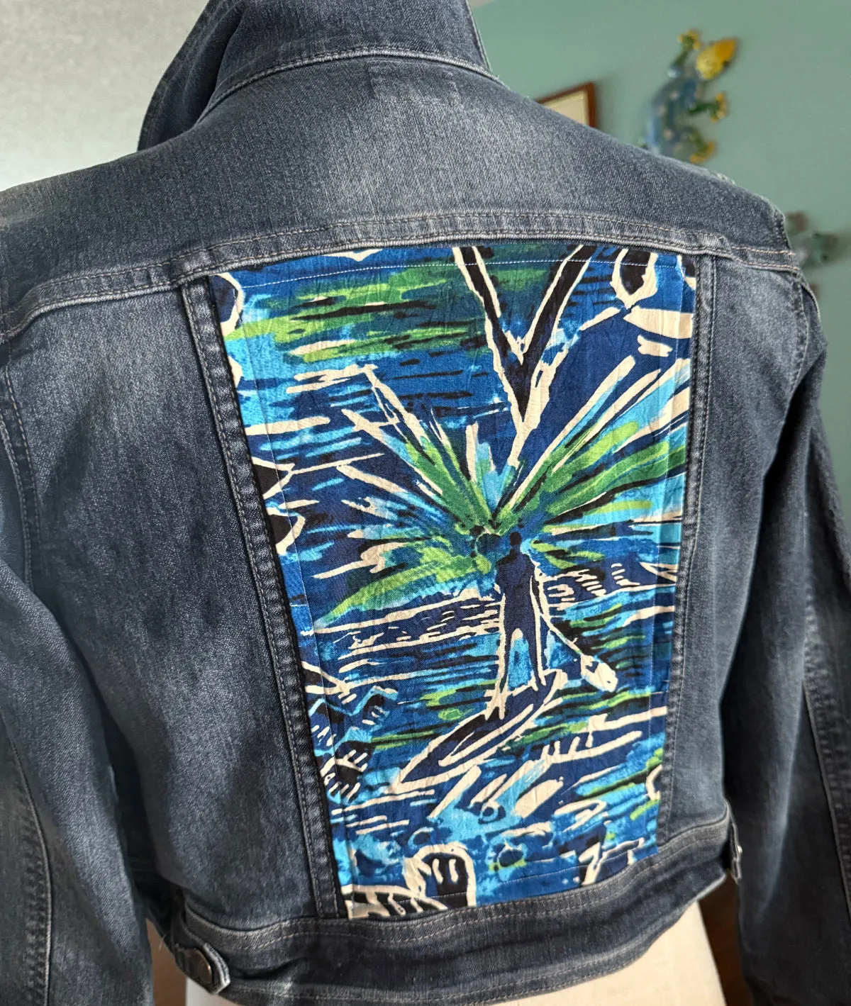 012 Denim Jacket (L)