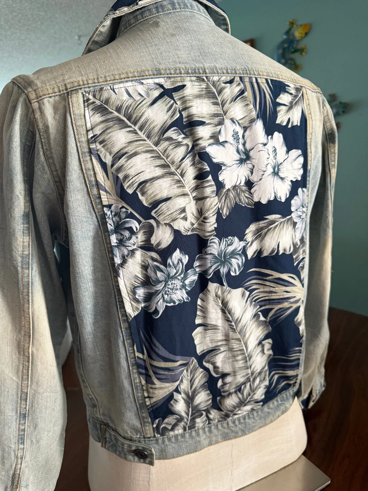 035 Denim Jacket (M)