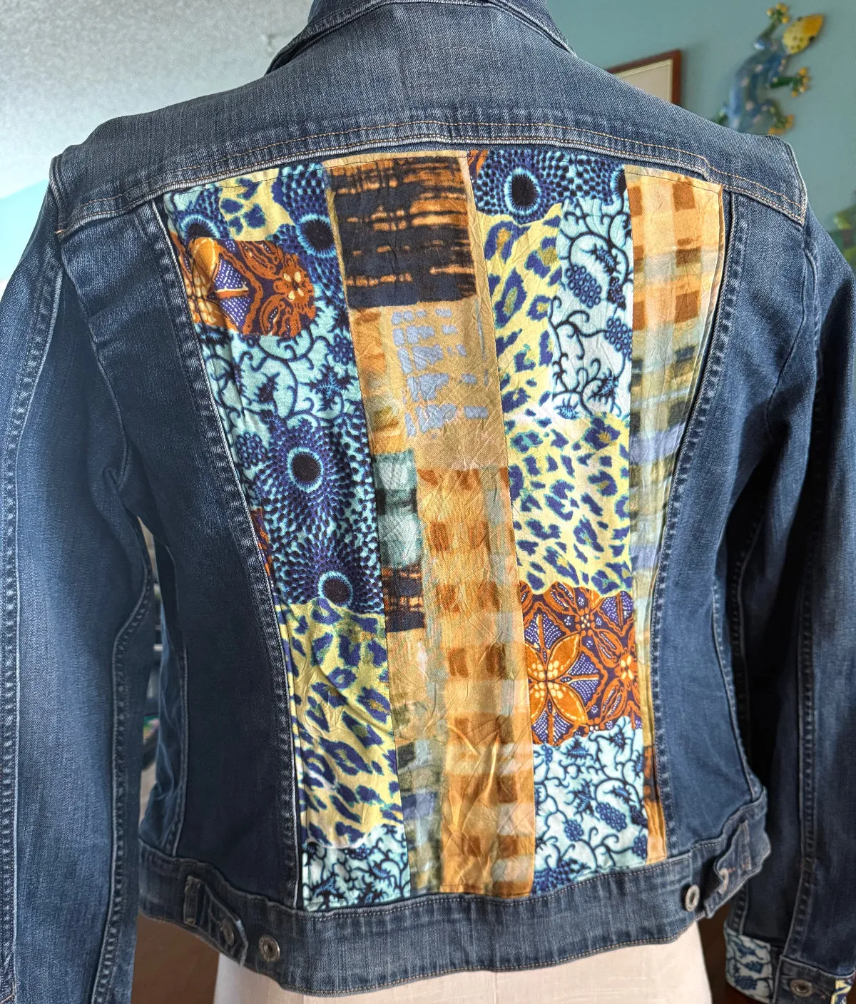 038 Denim Jacket (L)