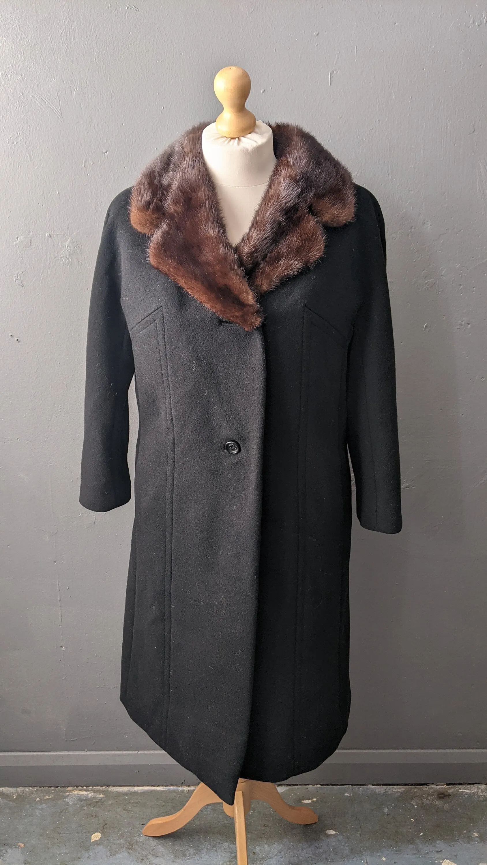 70s Thick Wool Coat with Mink Fur Collar, Tailored Winter Overcoat, Plus Size