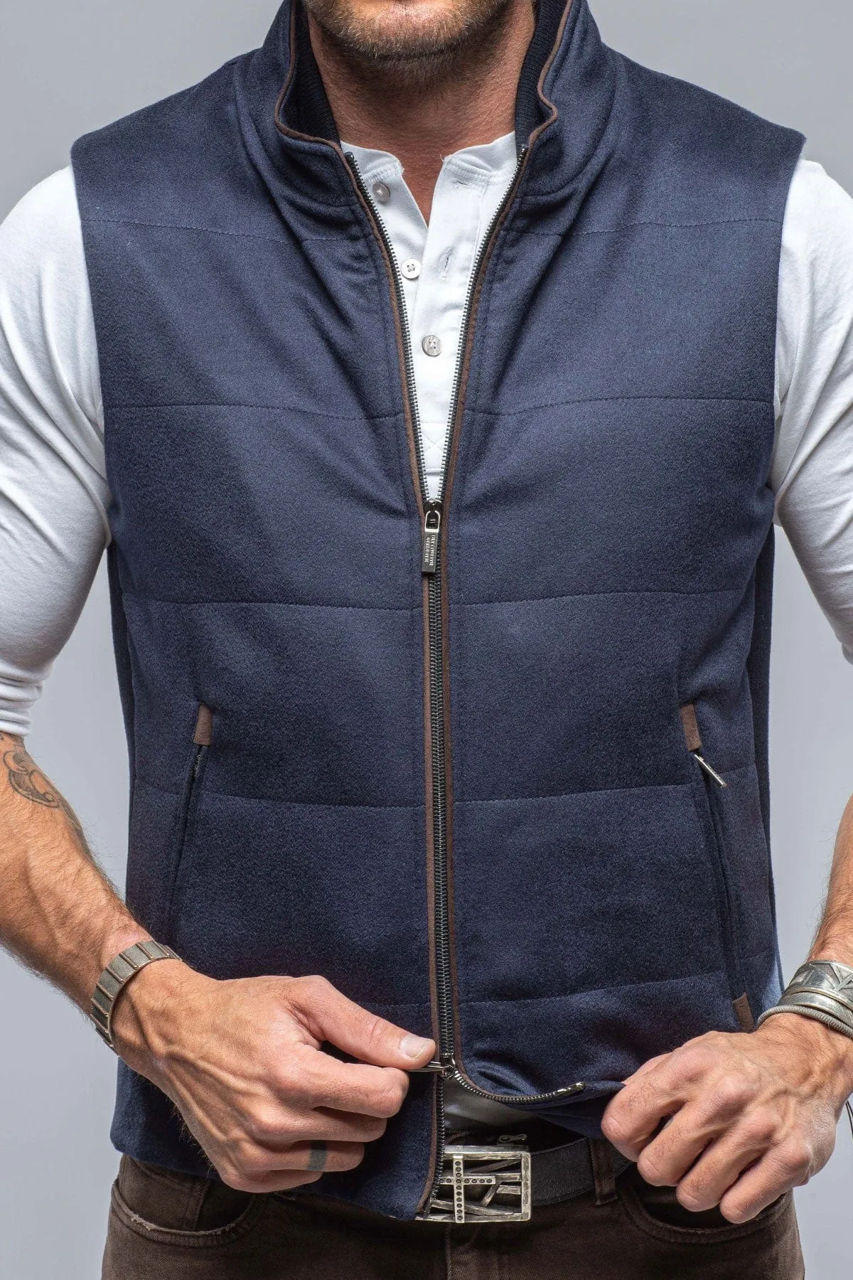 Alba Cashmere Vest in Navy