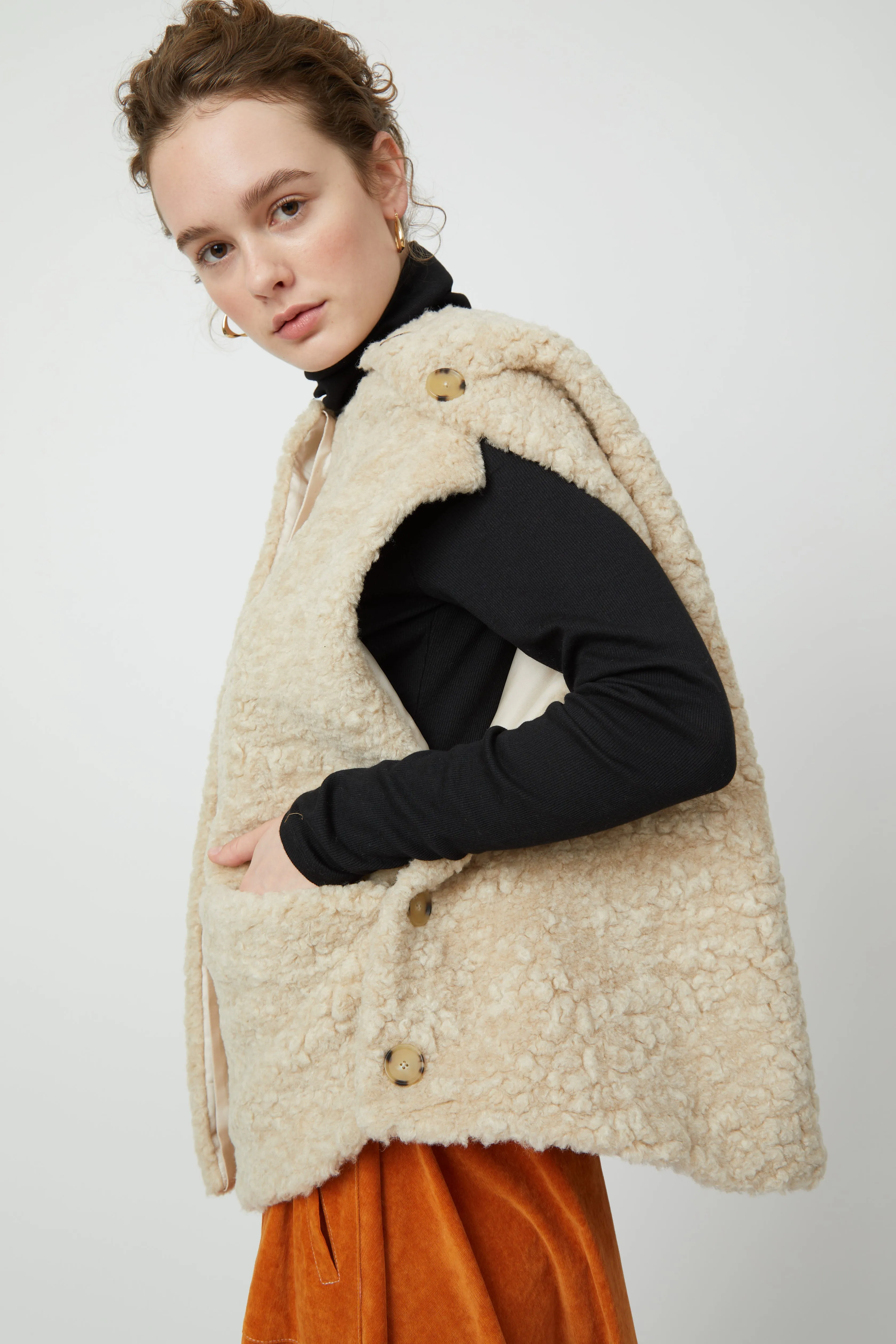 Bea Vest in Fur-Free Fur