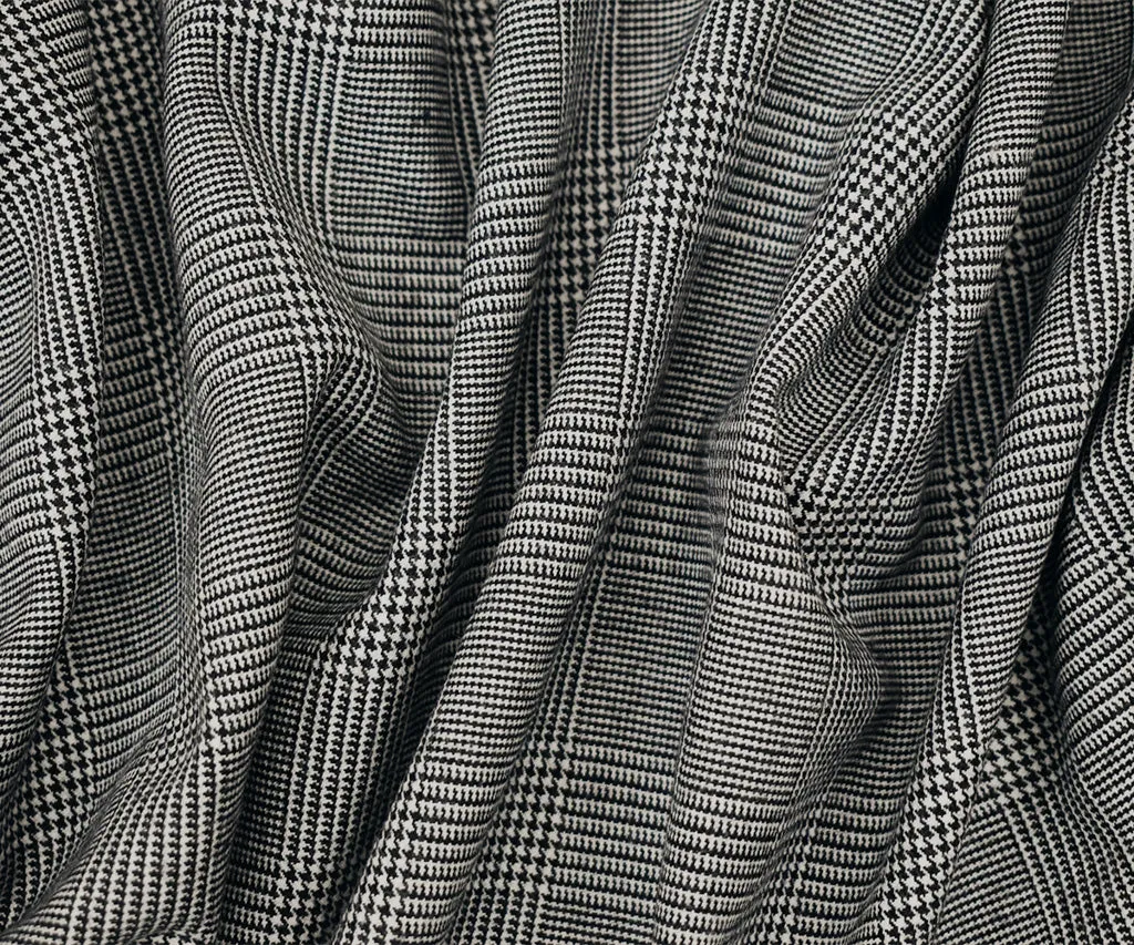 Black-White Wool-Polyester Glen Plaid Woven Suiting Fabric