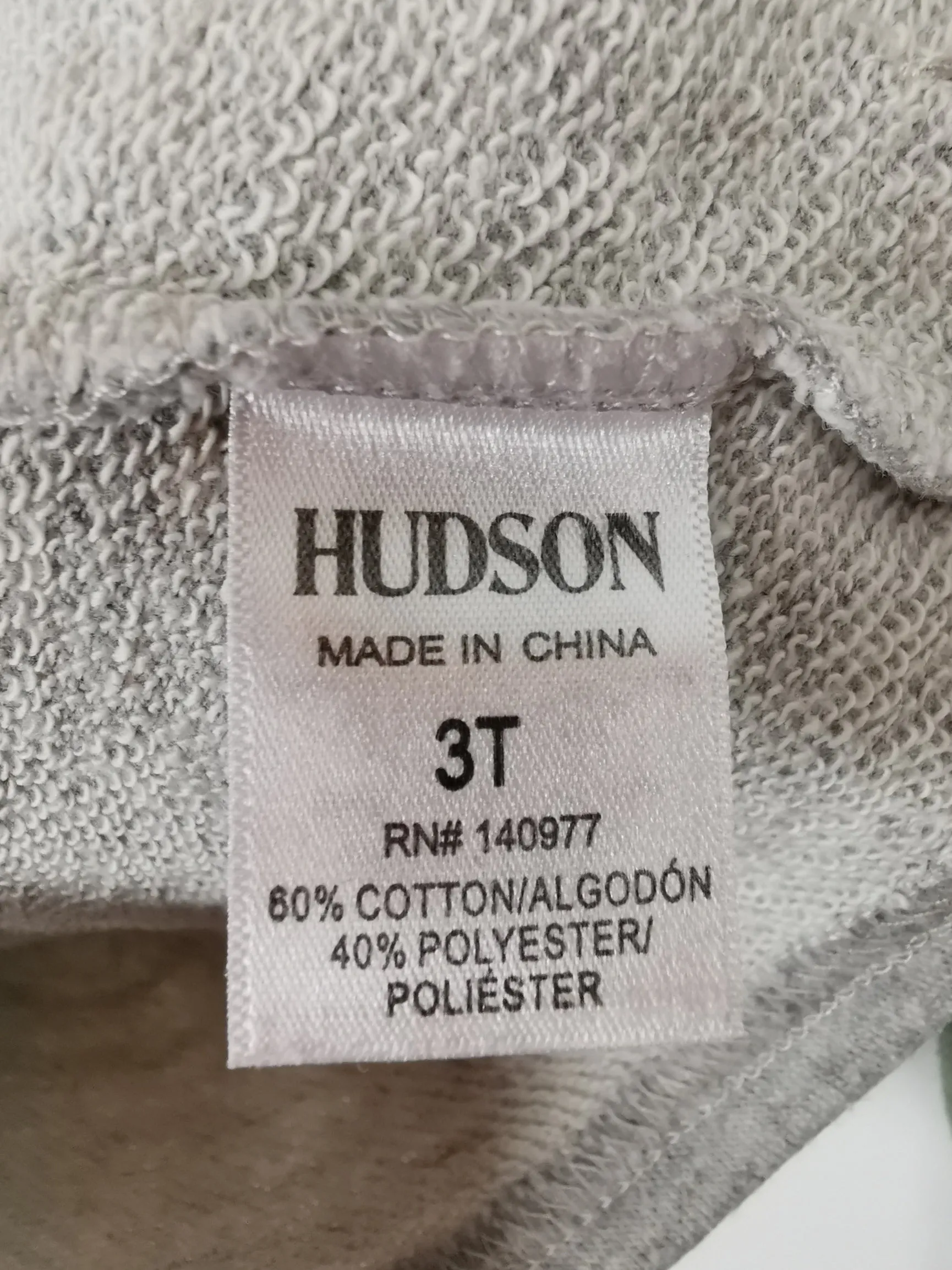 BOY SIZE 3 YEARS - HUDSON, Raglan Distressed Sweater EUC B33 