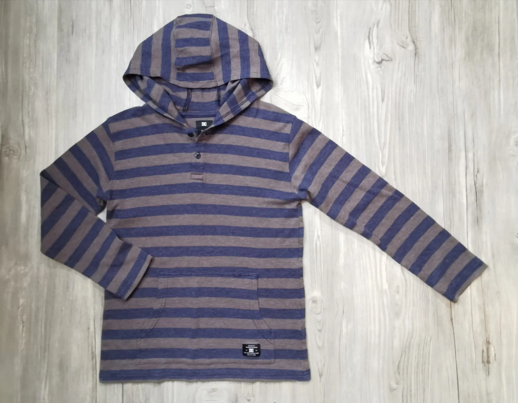 BOY SIZE MEDIUM (10 YEARS) - DC, Soft Knit Pullover Hoodie EUC B35