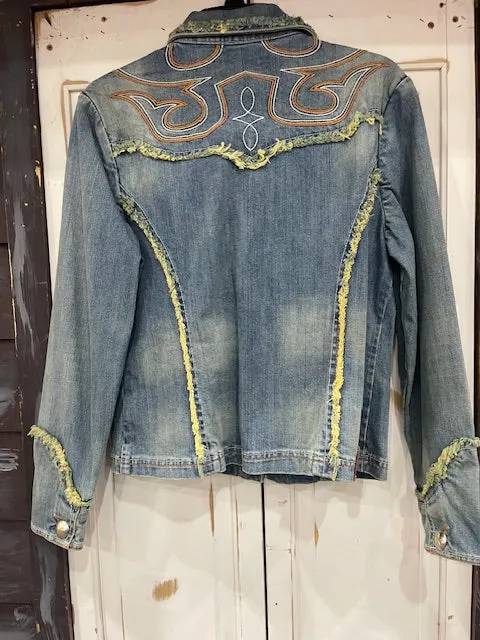 CF35-16 BOHO JEAN JKT W/FRINGE & STITCH-SM