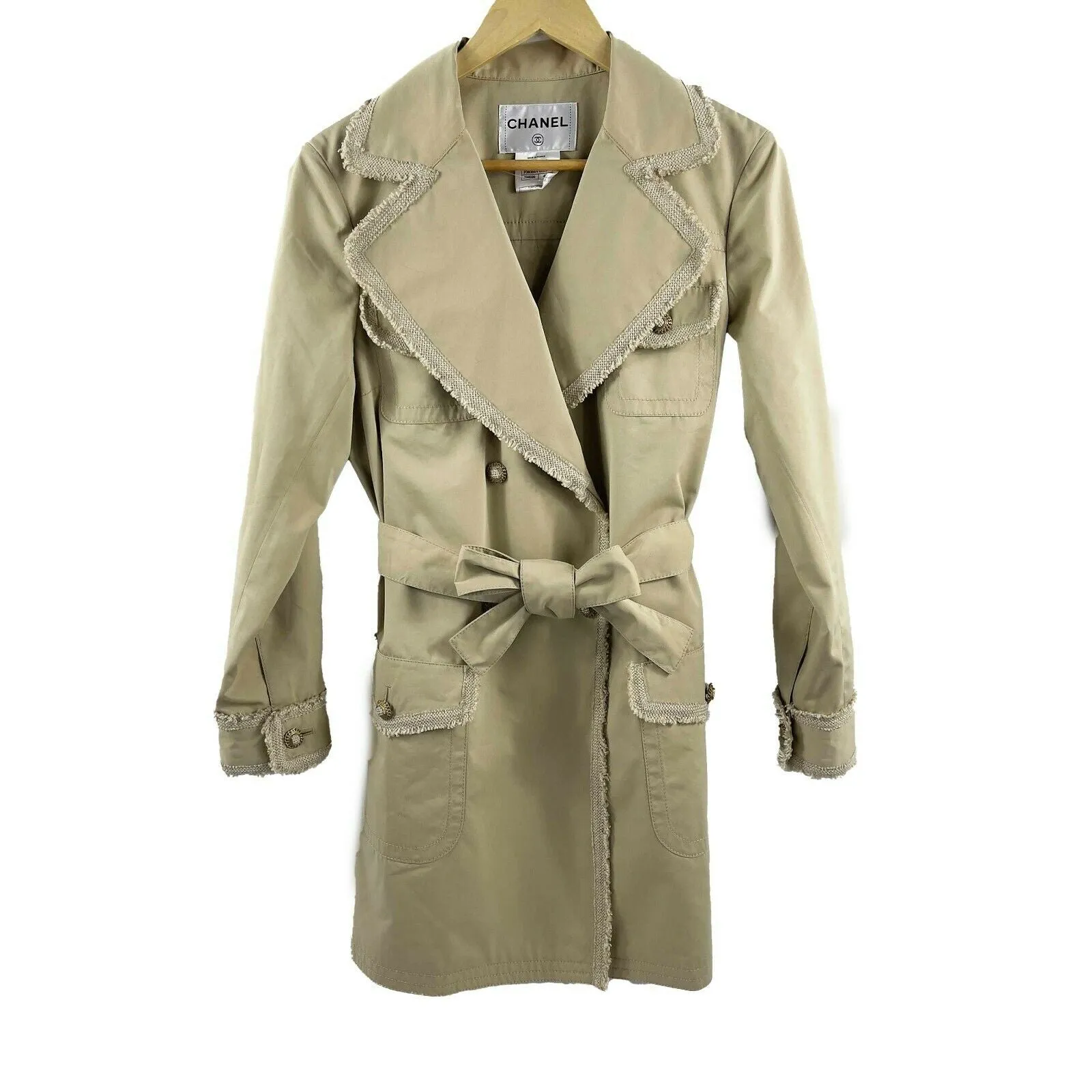 CHANEL - 10P Trench Coat Spring 2010 - Beige Silk Blend - 4 Pockets - 40 US 8