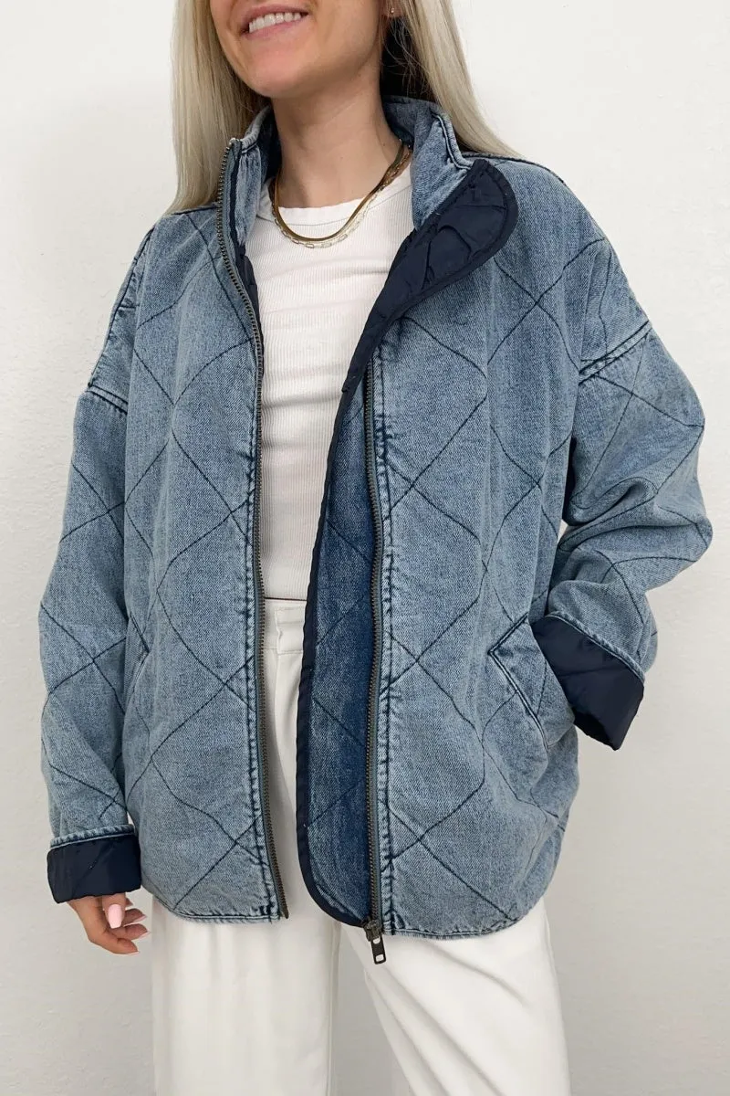 Chouyatou Women's Oversized Long Sleeve Denim Jacket Casual Loose Fit Zip Up Jean Quilted Jackets Coat with Pockets