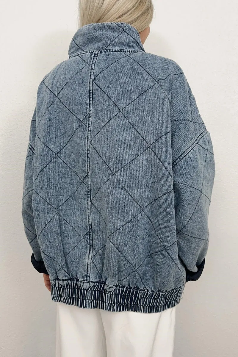 Chouyatou Women's Oversized Long Sleeve Denim Jacket Casual Loose Fit Zip Up Jean Quilted Jackets Coat with Pockets