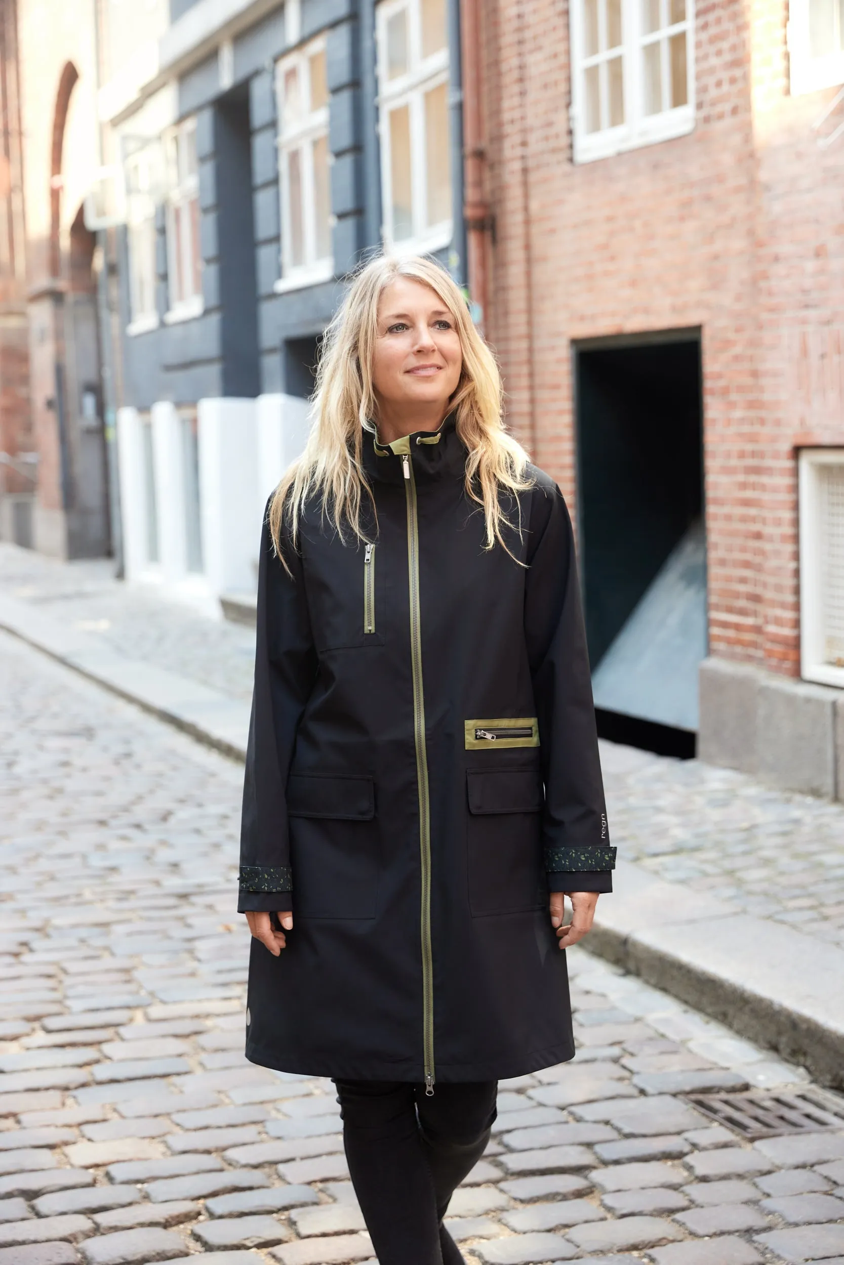 Dorthea Raincoat