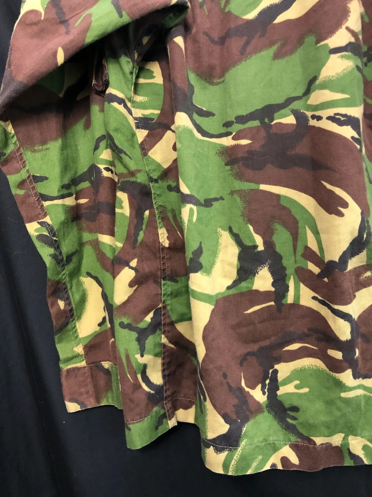Genuine British Army Camouflage DPM Lightweight Jacket - Size 190/96