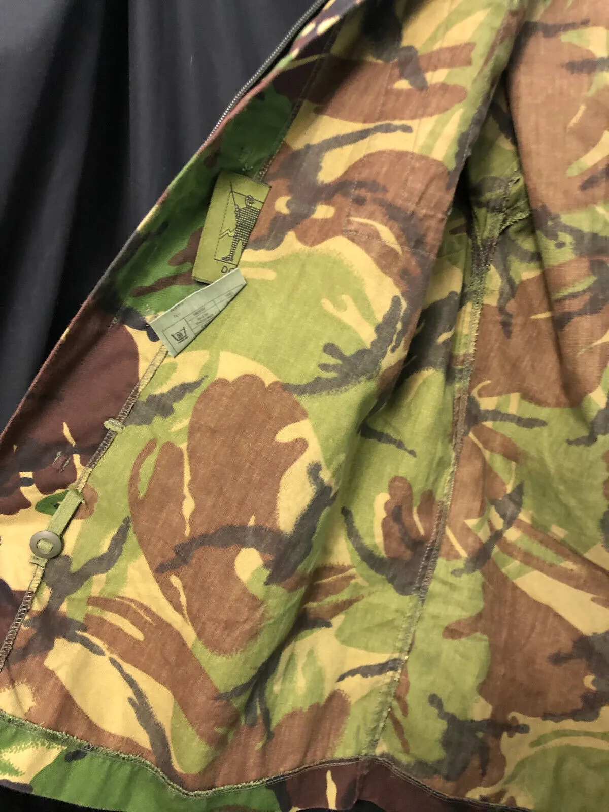Genuine British Army Camouflage DPM Lightweight Jacket - Size 190/96