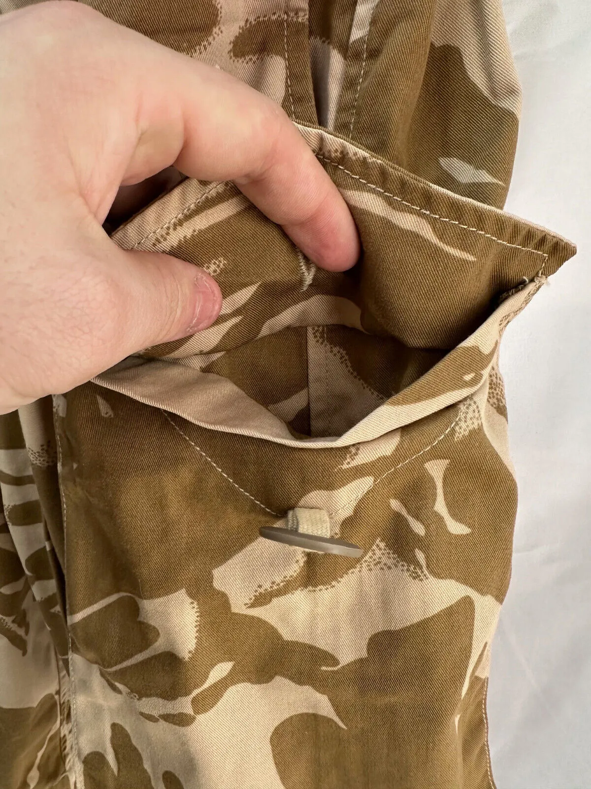Genuine British Army Desert DPM Lightweight Shorts - Grade 1 - Size 33/104/120