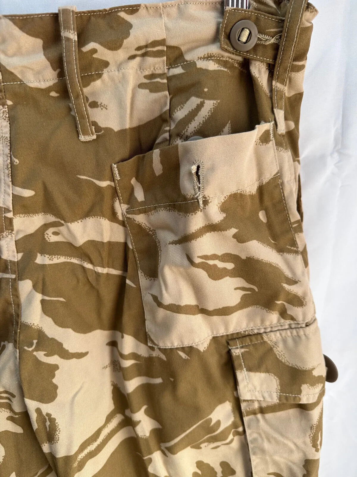 Genuine British Army Desert DPM Lightweight Shorts - Grade 1 - Size 33/104/120