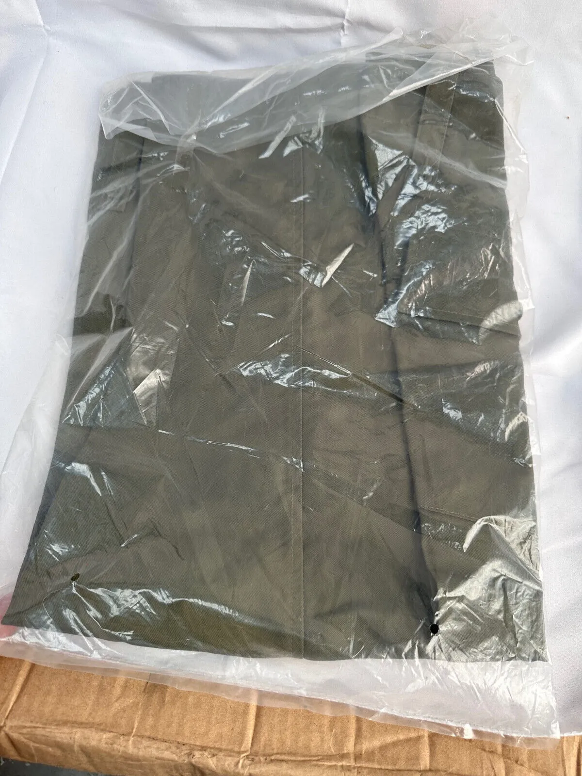 Genuine British Army Lightweight Olive Green Trousers - Size 80/96/112 - NEW