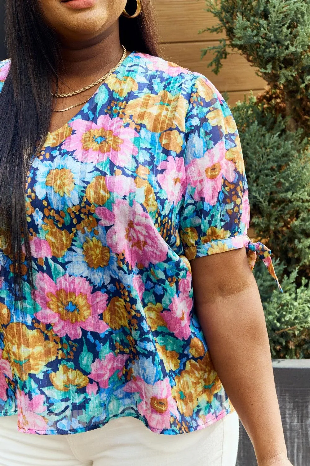 Hazel Blues® | Floral V-Neck Tie Detail Blouse