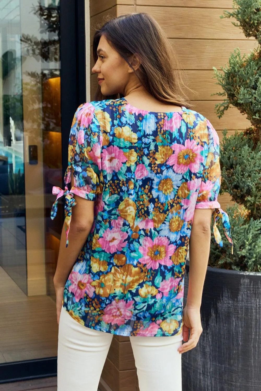 Hazel Blues® | Floral V-Neck Tie Detail Blouse