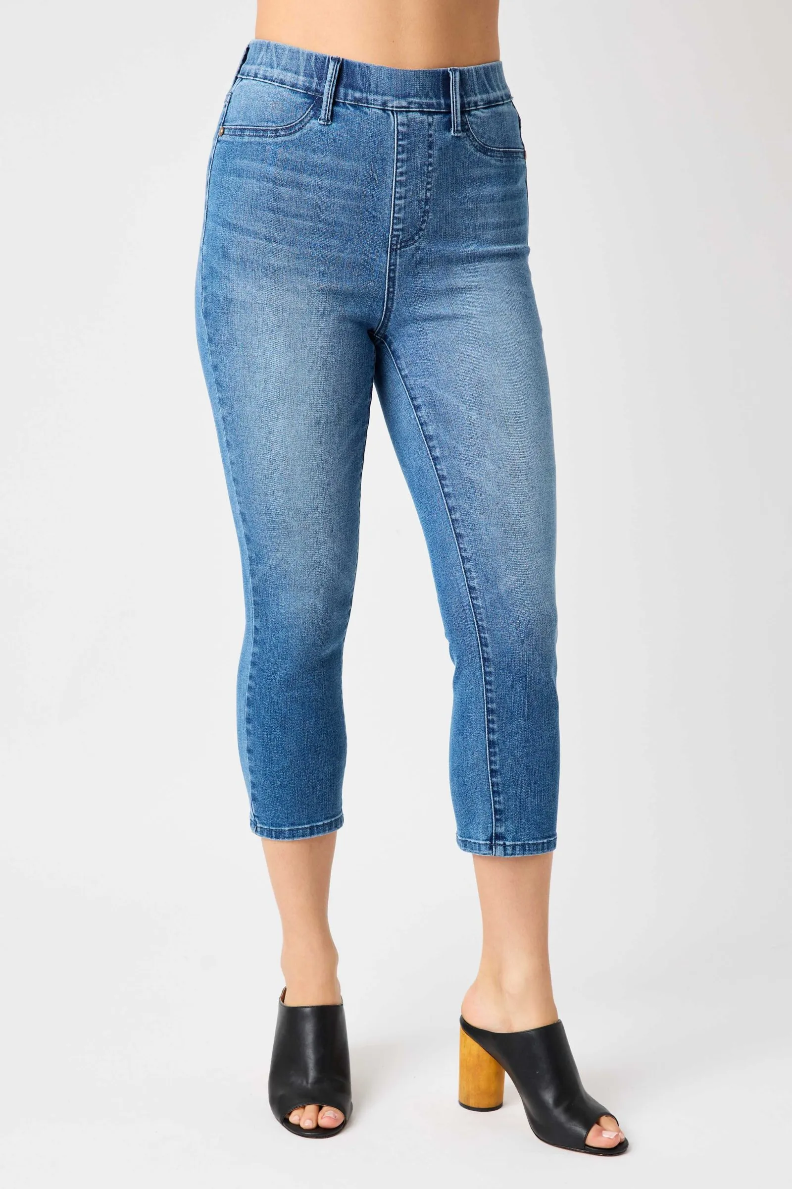 Judy Blue || Kennedy High Waist Cool Denim Pull-On Denim Capri