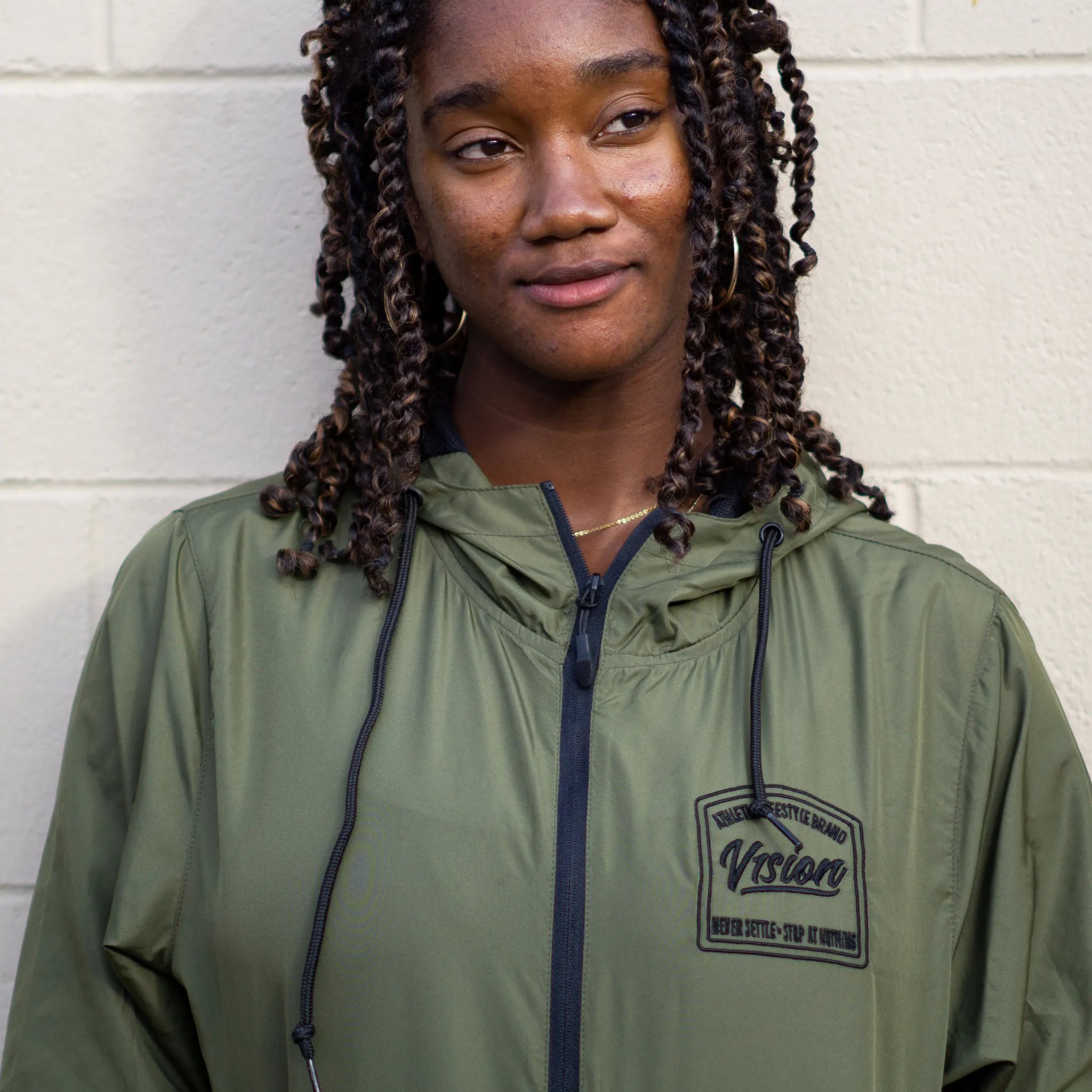 Lightweight Pullover Windbreaker "Military Green"