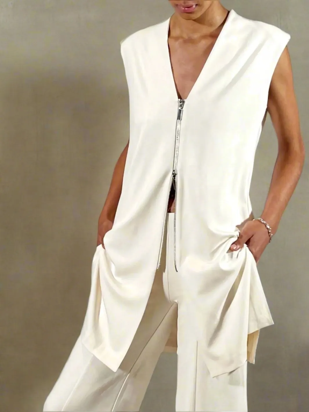 Long Ponte Vest with 2-Way Zip - The Thames