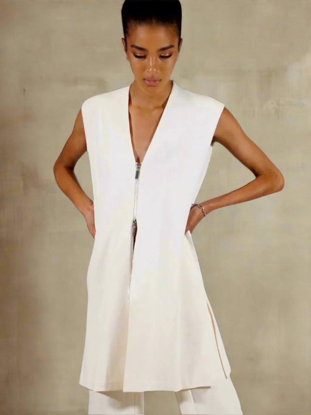Long Ponte Vest with 2-Way Zip - The Thames