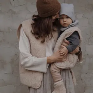 MAMA Clara 100% Wool Vest (Latte)