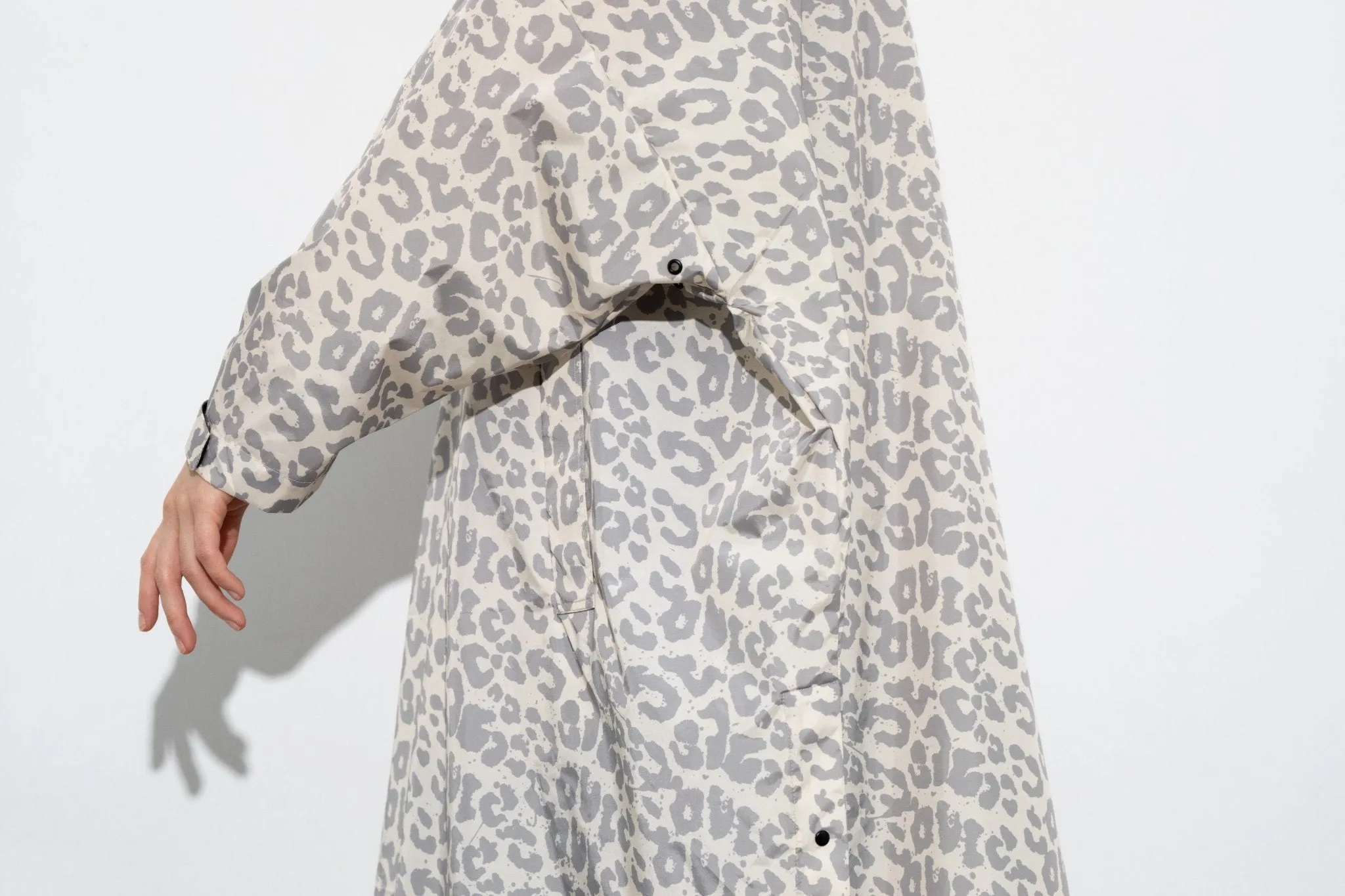 Raincoat leo splashes grey/sand