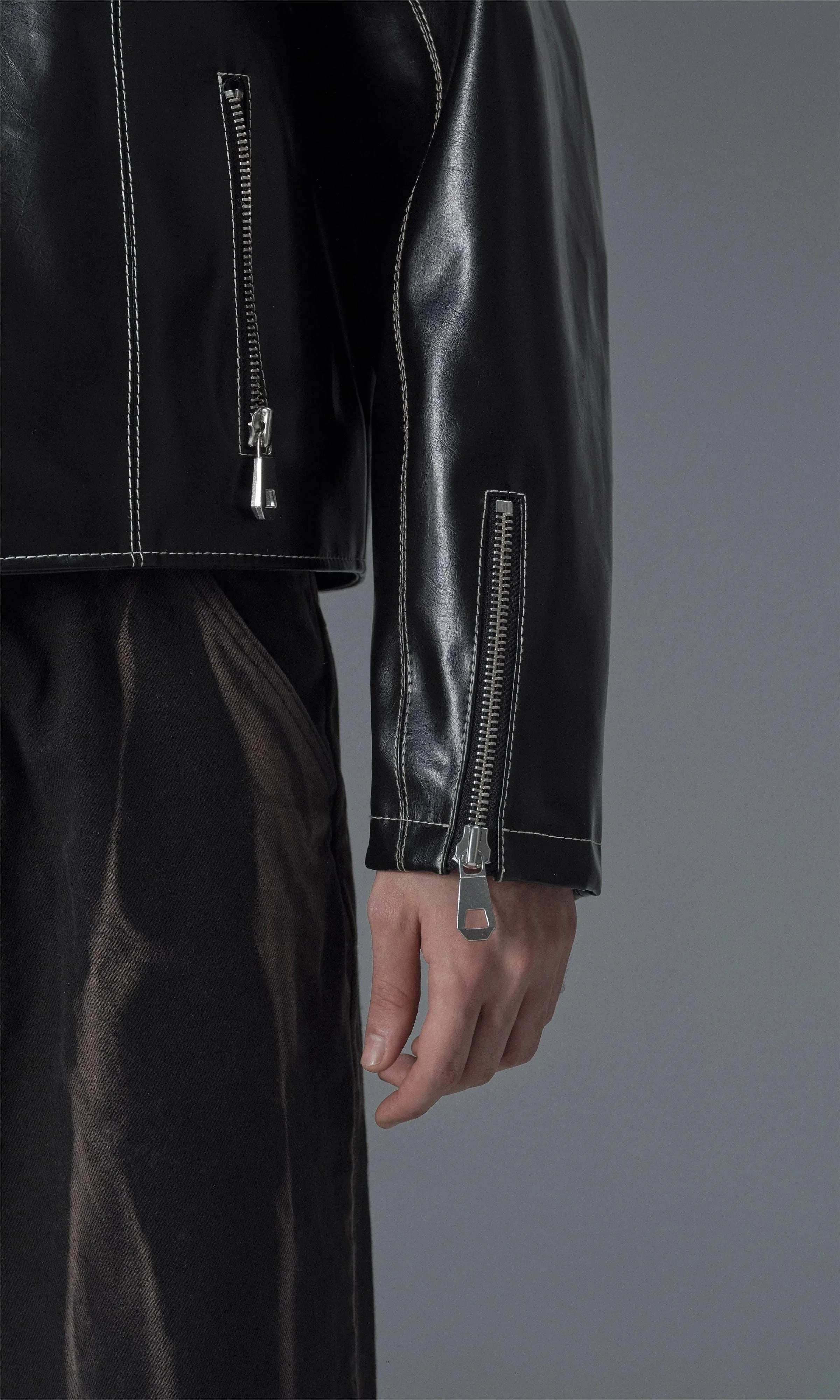 Robin Unisex Vegan Olive Leather Jacket | Black