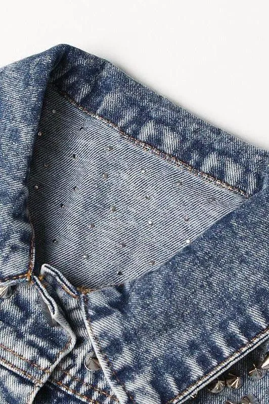 Short denim long-sleeved jacket
