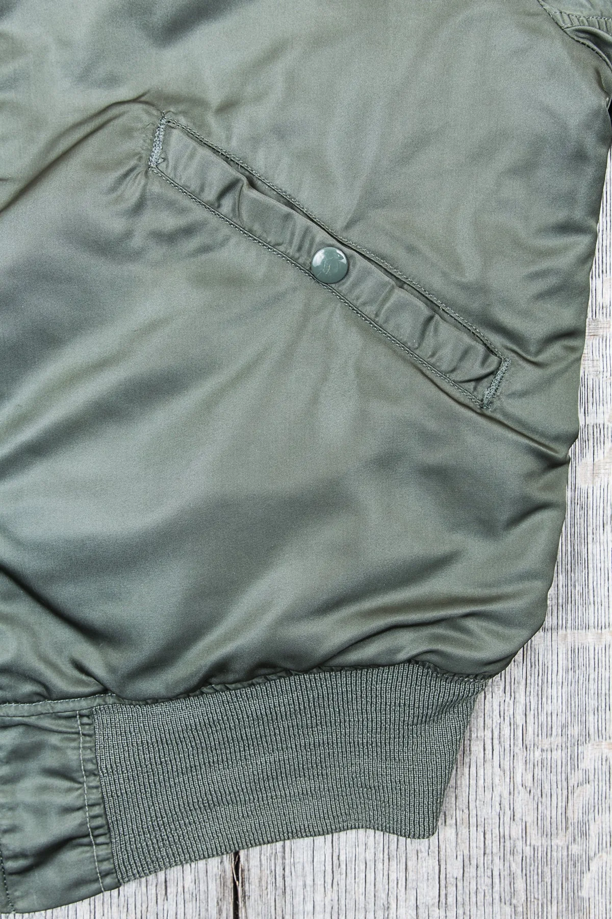 Vintage 1968 USAF L-2B Flight Jacket Large