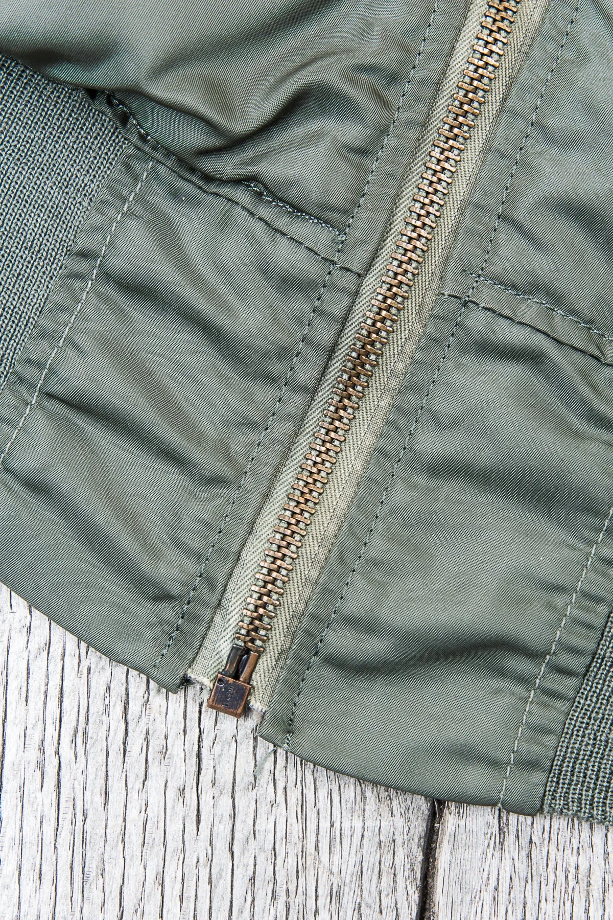 Vintage 1968 USAF L-2B Flight Jacket Large